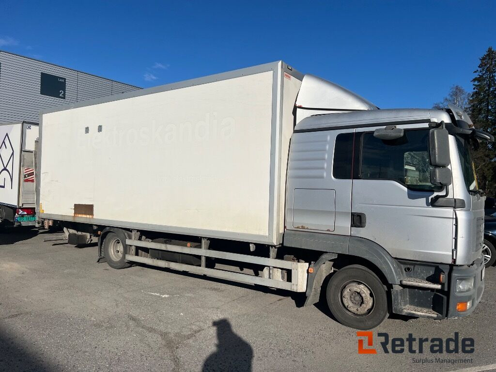 Truck Man TGL12.210 4X2BL - Грузовик с закрытым кузовом: фото 4 Truck Man TGL12.210 4X2BL - Грузовик с закрытым кузовом: фото 4