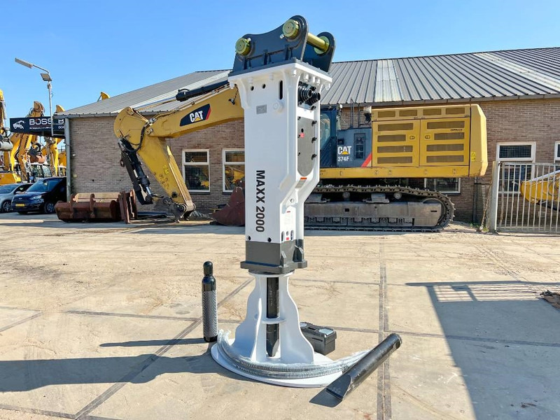 Maxx 2000 hammer / 18-26 ton /hydraulic breaker / - Гидромолот для Строительной техники: фото 4 Maxx 2000 hammer / 18-26 ton /hydraulic breaker / - Гидромолот для Строительной техники: фото 4
