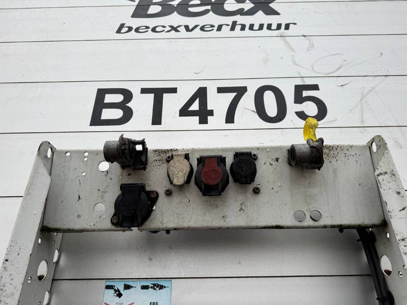 Тентованный полуприцеп Schmitz Cargobull SCB*S3T Drankentrailer / 3 Axles / Speed Curtain: фото 16