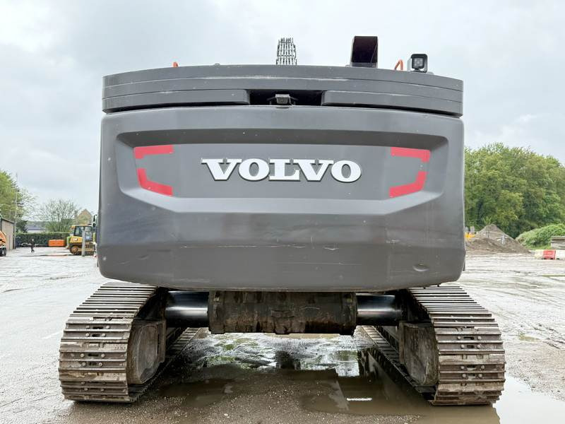 Volvo EC380EHR - Гусеничный экскаватор: фото 3 Volvo EC380EHR - Гусеничный экскаватор: фото 3