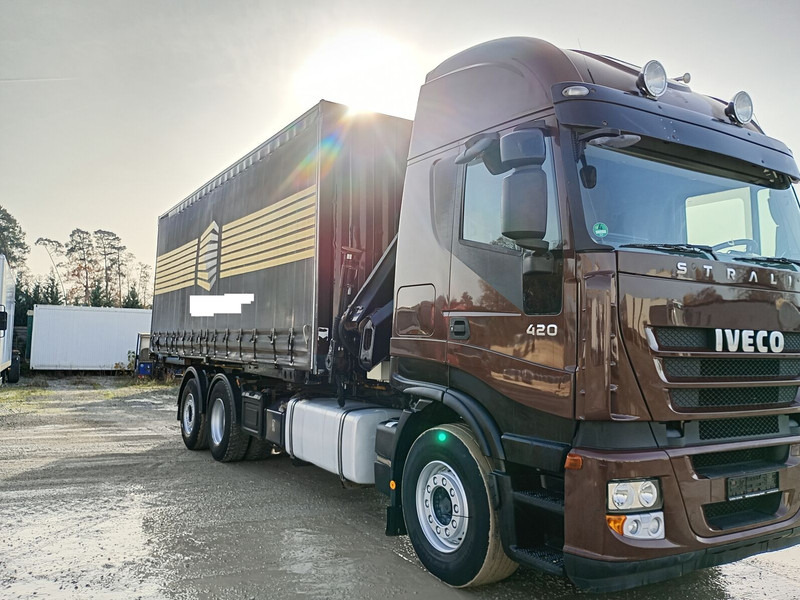 Iveco AS260S42Y/FS - Тентованный грузовик, Автоманипулятор: фото 3 Iveco AS260S42Y/FS - Тентованный грузовик, Автоманипулятор: фото 3