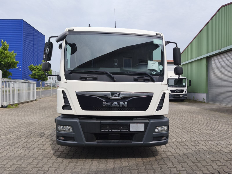 MAN TGL 8.190 Koffer gFH AHK LBW Euro 6 4x2 (11) - Грузовик с закрытым кузовом: фото 3 MAN TGL 8.190 Koffer gFH AHK LBW Euro 6 4x2 (11) - Грузовик с закрытым кузовом: фото 3