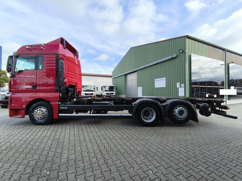 MAN TGX 26.500 BDF 6x2 Euro 6 Retarder Standard Lift+Lenk Euro 6 (29 - Грузовик-шасси: фото 5 MAN TGX 26.500 BDF 6x2 Euro 6 Retarder Standard Lift+Lenk Euro 6 (29 - Грузовик-шасси: фото 5