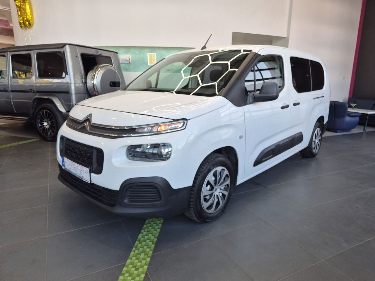 Citroën Berlingo 1.2 / 1 Owner / Serviced - Цельнометаллический фургон: фото 2 Citroën Berlingo 1.2 / 1 Owner / Serviced - Цельнометаллический фургон: фото 2