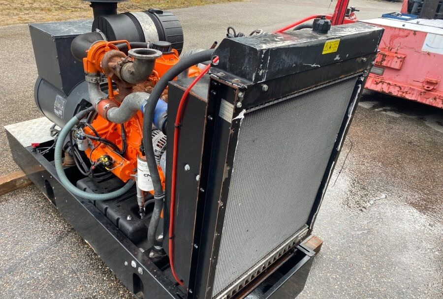 Diversen ECP34 2S4 - Iveco Engine,126kVA,New oils, filters, Mecc Alte ECP34 2S4 - Электрогенератор: фото 5 Diversen ECP34 2S4 - Iveco Engine,126kVA,New oils, filters, Mecc Alte ECP34 2S4 - Электрогенератор: фото 5