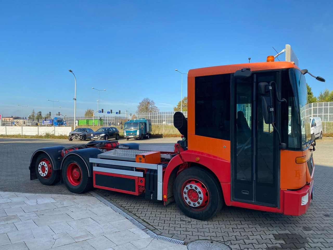 MERCEDES-BENZ Mercedes-Benz Eqonic 2628 - 1 Owner - Euro6 - LOW KM - Грузовик-шасси: фото 3 MERCEDES-BENZ Mercedes-Benz Eqonic 2628 - 1 Owner - Euro6 - LOW KM - Грузовик-шасси: фото 3