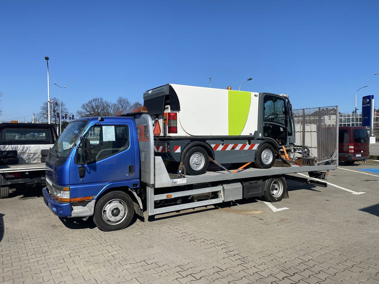 Mitsubishi Canter 3,0 D Mobile Platform / Hydraulic / Cars AND Machinery - Эвакуатор: фото 4 Mitsubishi Canter 3,0 D Mobile Platform / Hydraulic / Cars AND Machinery - Эвакуатор: фото 4