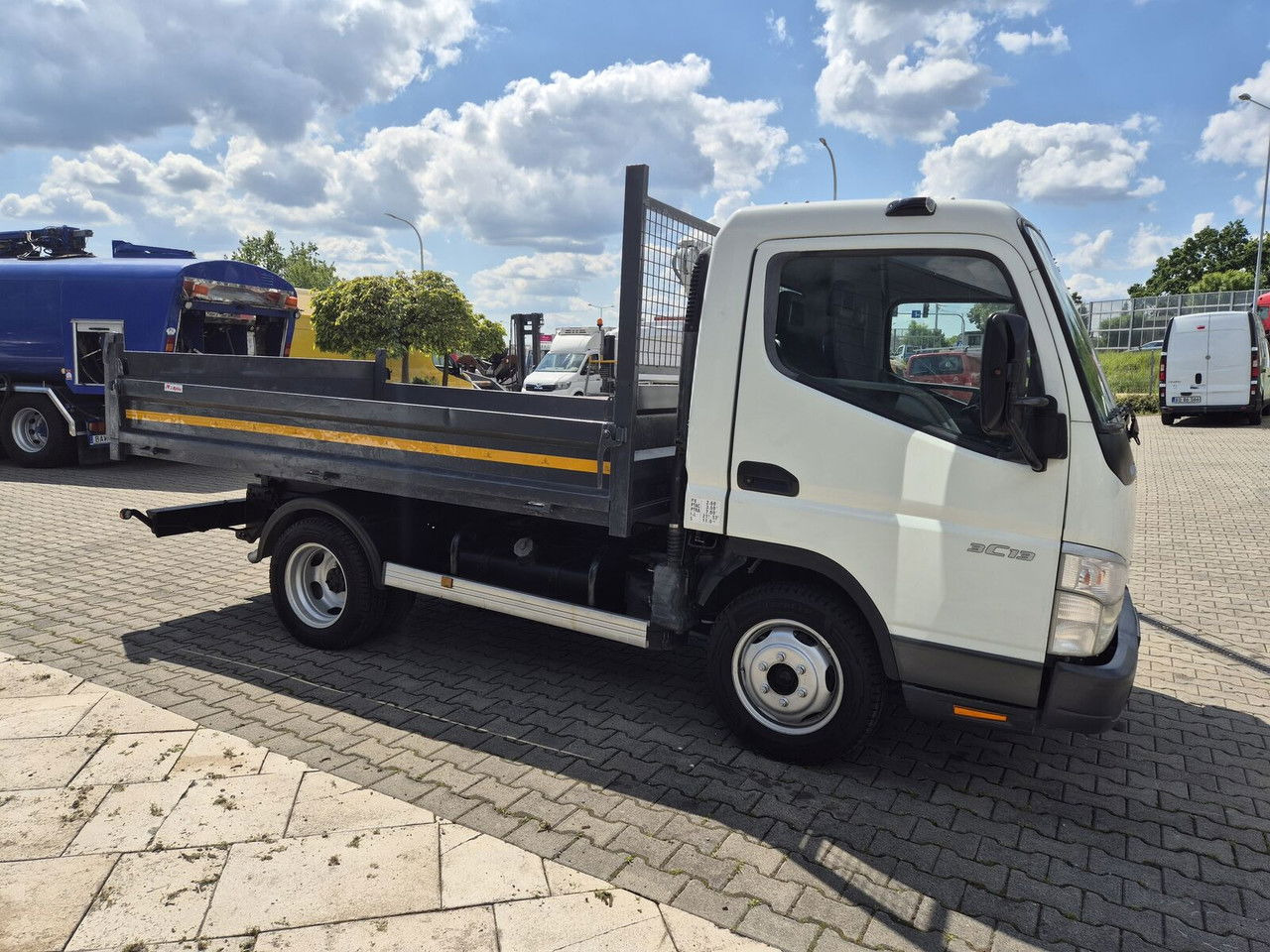 Mitsubishi Canter Fuso 3C13 / Kipper / Only 177TKM / Works Great  в лизинг Mitsubishi Canter Fuso 3C13 / Kipper / Only 177TKM / Works Great: фото 7