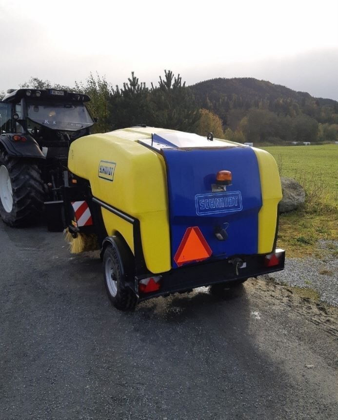 Schmidt Schmidt TSS 122 - Промышленная подметальная машина: фото 3 Schmidt Schmidt TSS 122 - Промышленная подметальная машина: фото 3