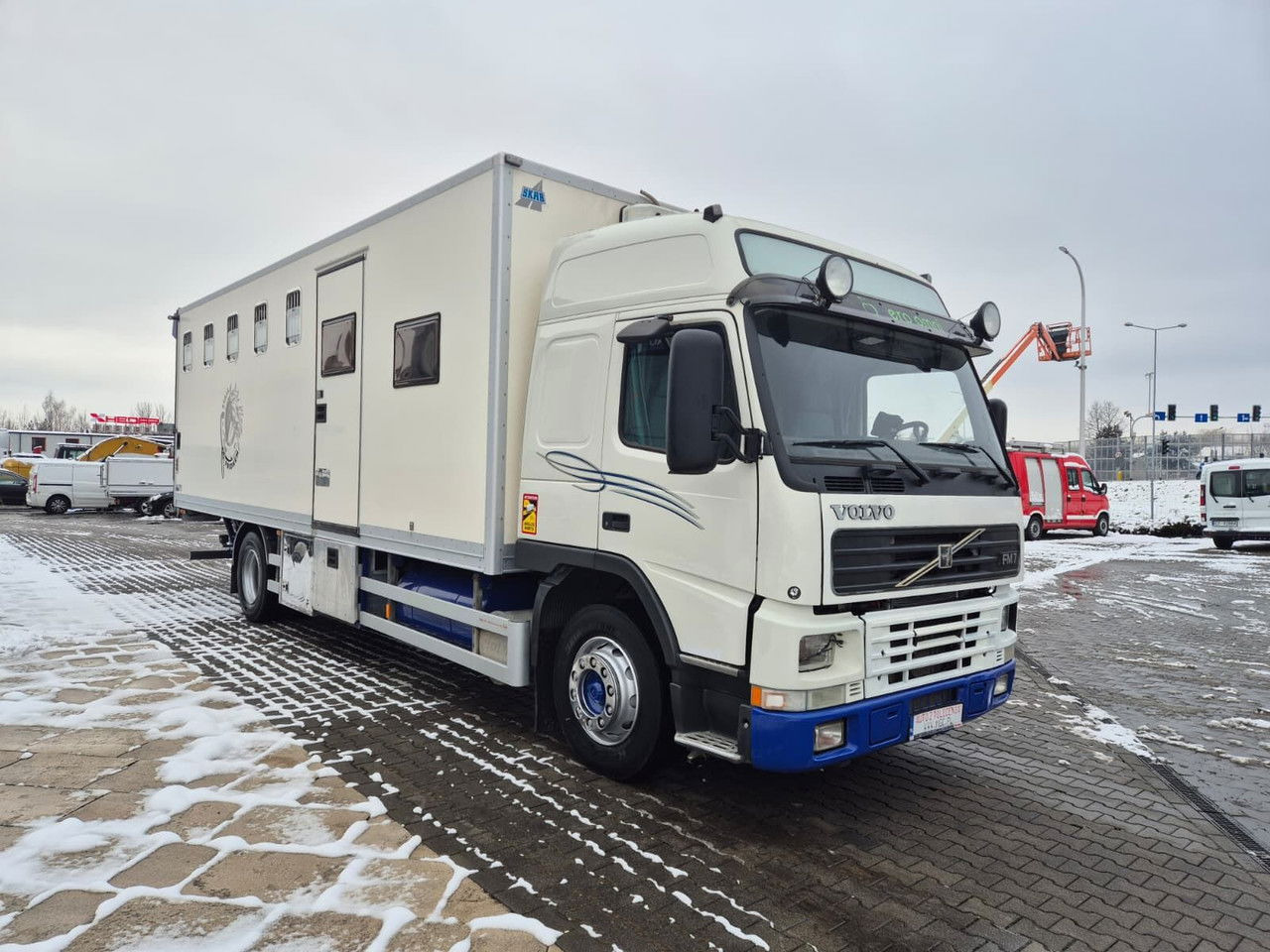 Volvo FM 7 5 Horses / Live Cabin / 1 Owner / Serviced - Коневоз: фото 4 Volvo FM 7 5 Horses / Live Cabin / 1 Owner / Serviced - Коневоз: фото 4