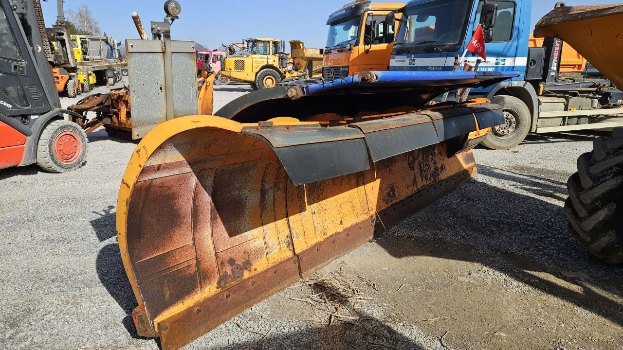 Diversen Front Snow Plow - 4.1/5M - Отвал для снега: фото 3 Diversen Front Snow Plow - 4.1/5M - Отвал для снега: фото 3