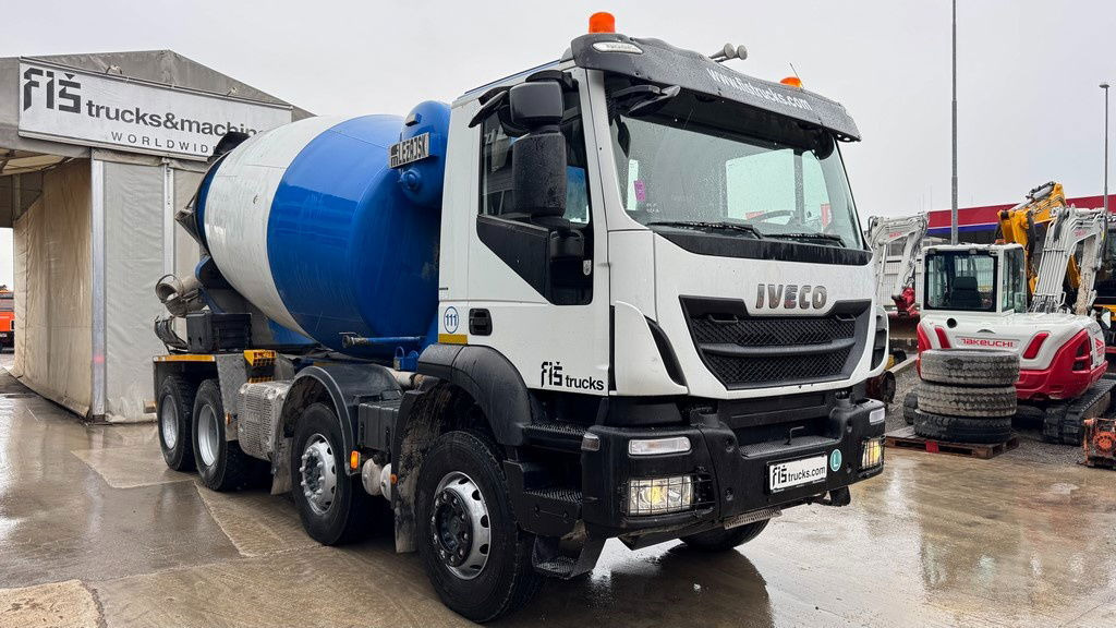 Iveco Trakker AD340TB45 8x4 mixer 9m3 - Автобетоносмеситель: фото 3 Iveco Trakker AD340TB45 8x4 mixer 9m3 - Автобетоносмеситель: фото 3