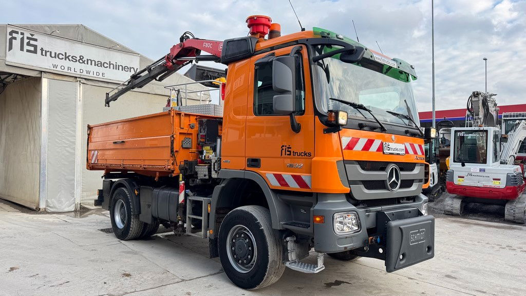 Mercedes-Benz Actros 1832 AK tipper 4x4 - crane Fassi 9.2M - remote control  в лизинг Mercedes-Benz Actros 1832 AK tipper 4x4 - crane Fassi 9.2M - remote control: фото 8