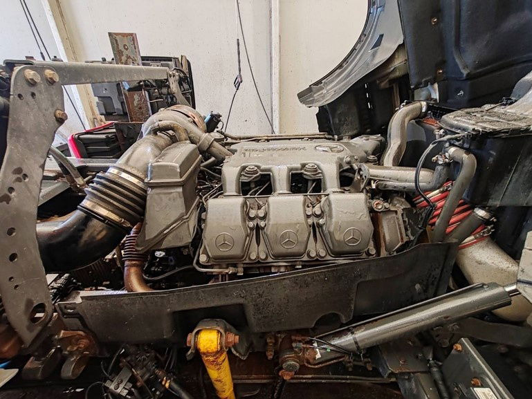 Грузовик-контейнеровоз/ Сменный кузов Mercedes-Benz Actros 2641 6x4 hiab abroll tipper - spring complete: фото 20