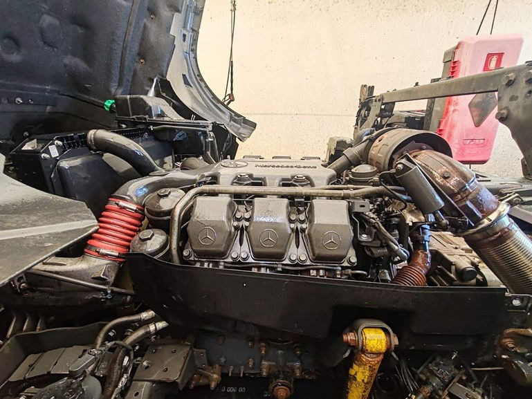 Грузовик-контейнеровоз/ Сменный кузов Mercedes-Benz Actros 2641 6x4 hiab abroll tipper - spring complete: фото 18