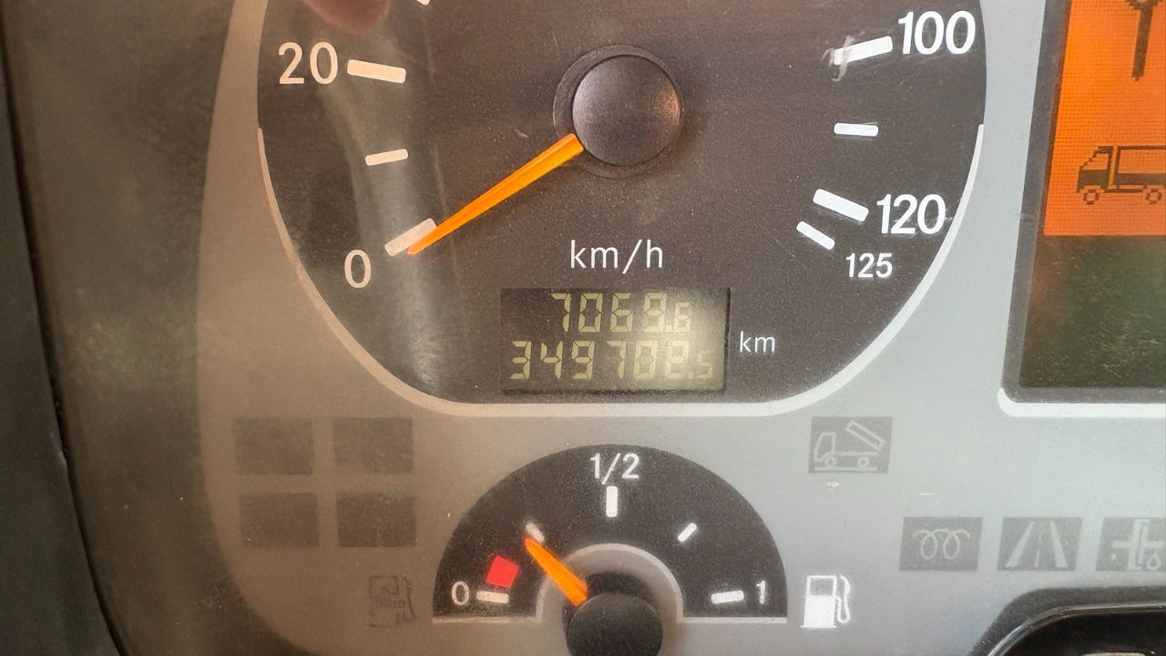 Самосвал Mercedes-Benz Actros 4141 K 8x6 tipper - 19m3 - spring suspension: фото 18 Самосвал Mercedes-Benz Actros 4141 K 8x6 tipper - 19m3 - spring suspension: фото 18