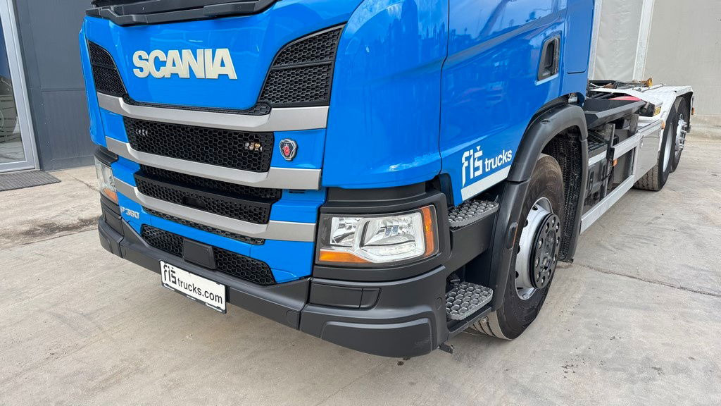 Scania P 360 6x2 palfinger abroll tipper - steering axle - Грузовик-контейнеровоз/ Сменный кузов: фото 2 Scania P 360 6x2 palfinger abroll tipper - steering axle - Грузовик-контейнеровоз/ Сменный кузов: фото 2