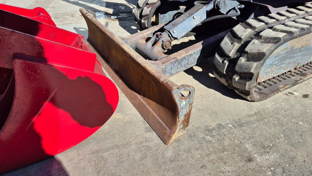 Takeuchi TB230 - Powertilt - 3X Buckets - 2017 Year - TOP Condition - Мини-экскаватор: фото 2 Takeuchi TB230 - Powertilt - 3X Buckets - 2017 Year - TOP Condition - Мини-экскаватор: фото 2