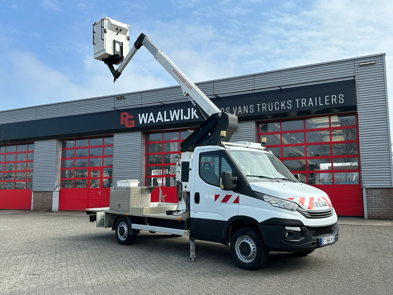 Iveco Daily 35S12 werkhoogte 12 meter APK 17-01-2026 - Фургон: фото 1 Iveco Daily 35S12 werkhoogte 12 meter APK 17-01-2026 - Фургон: фото 1