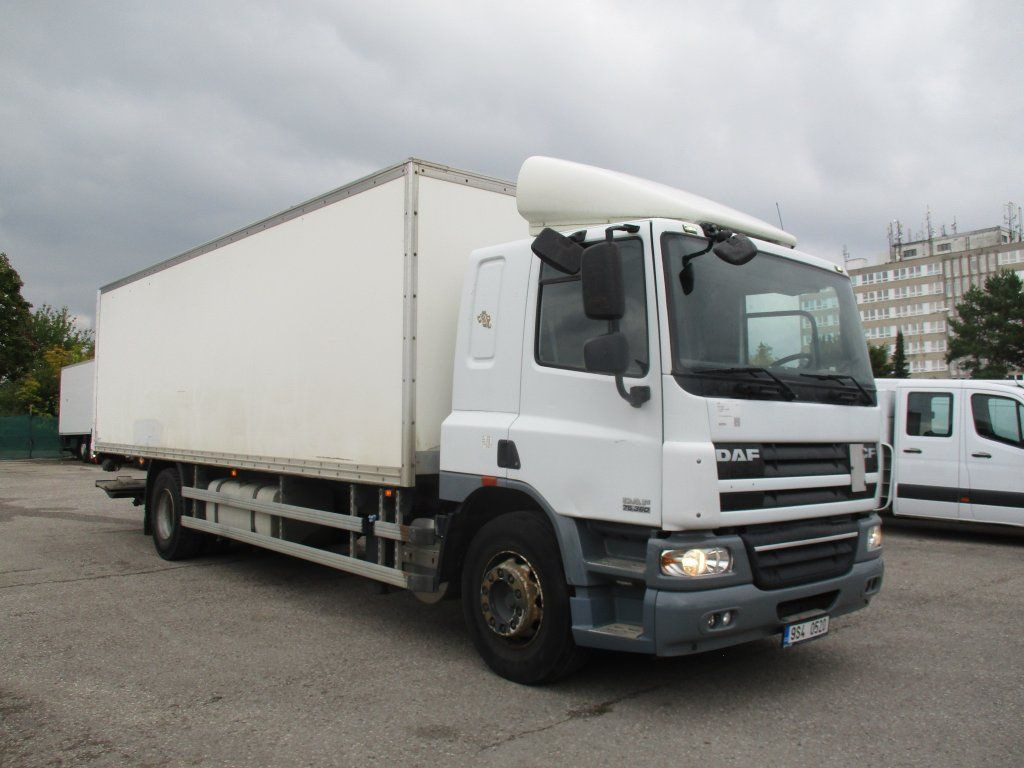 DAF CF 75.310 - Грузовик с закрытым кузовом: фото 3 DAF CF 75.310 - Грузовик с закрытым кузовом: фото 3