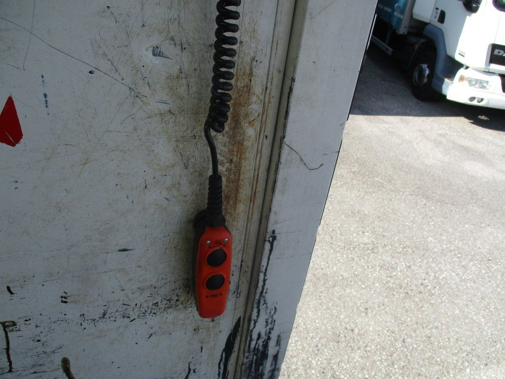 Грузовик с закрытым кузовом DAF LF 18.290: фото 10