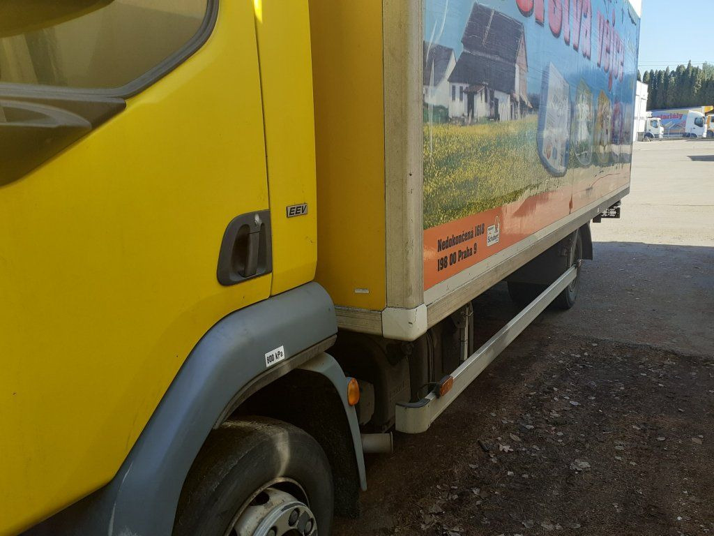 DAF LF45.210 mit Carrier Motorschaden engineproblem - Рефрижератор: фото 4 DAF LF45.210 mit Carrier Motorschaden engineproblem - Рефрижератор: фото 4