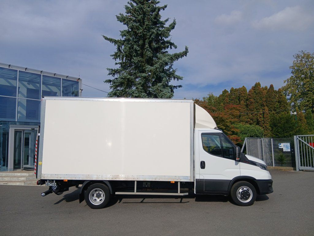 Iveco 35C16 Daily 3,0l - Фургон с закрытым кузовом: фото 3 Iveco 35C16 Daily 3,0l - Фургон с закрытым кузовом: фото 3