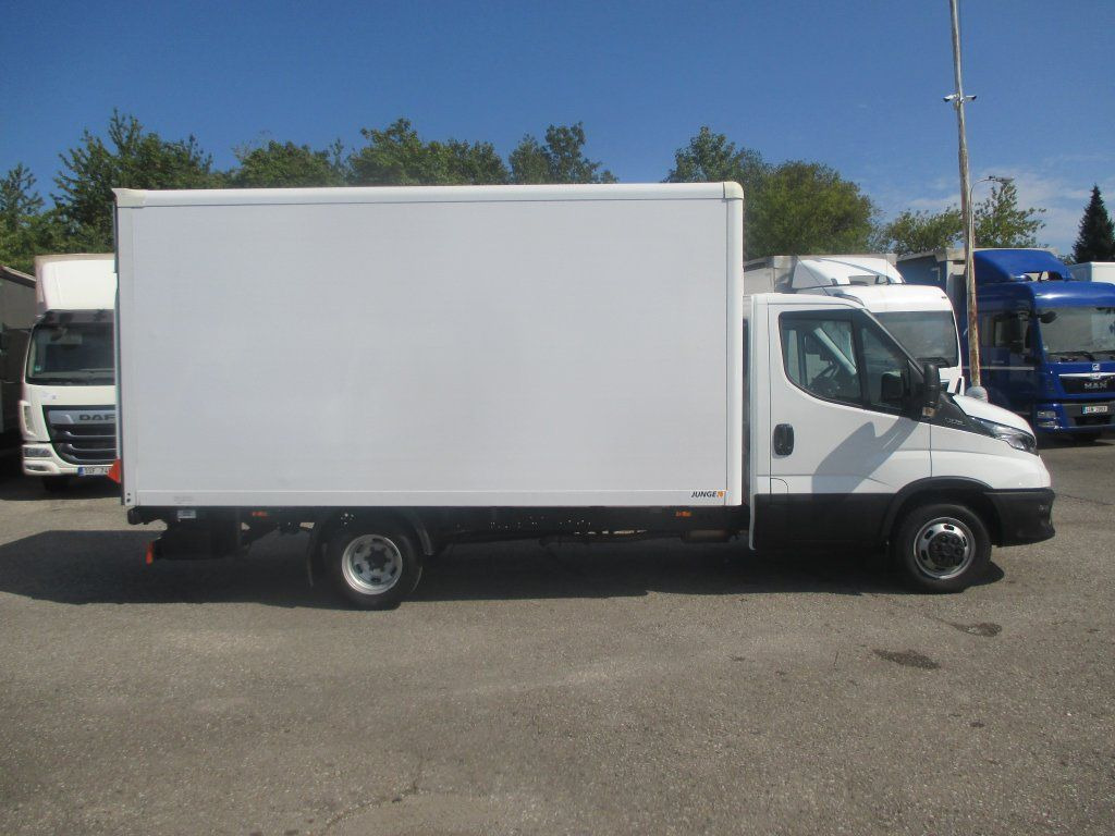 Iveco Daily 35C16 - Фургон с закрытым кузовом: фото 4 Iveco Daily 35C16 - Фургон с закрытым кузовом: фото 4