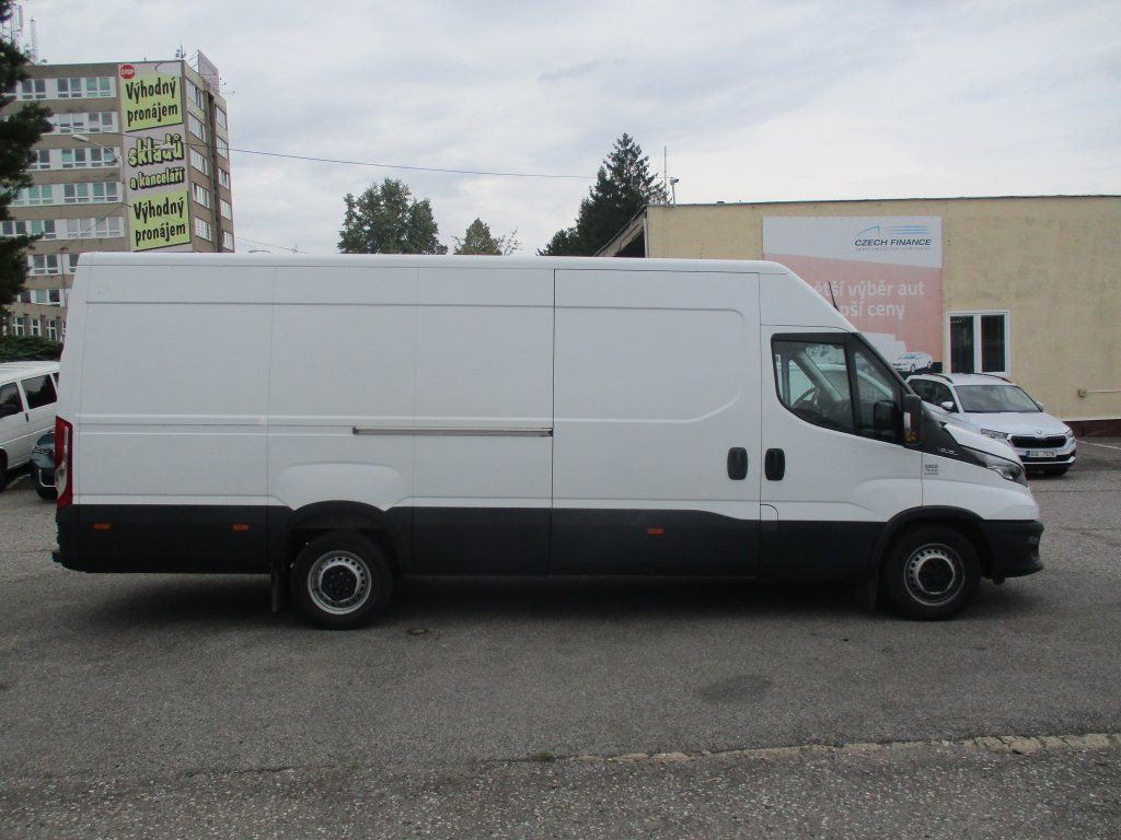 Iveco Daily 35S16 - Цельнометаллический фургон: фото 4 Iveco Daily 35S16 - Цельнометаллический фургон: фото 4