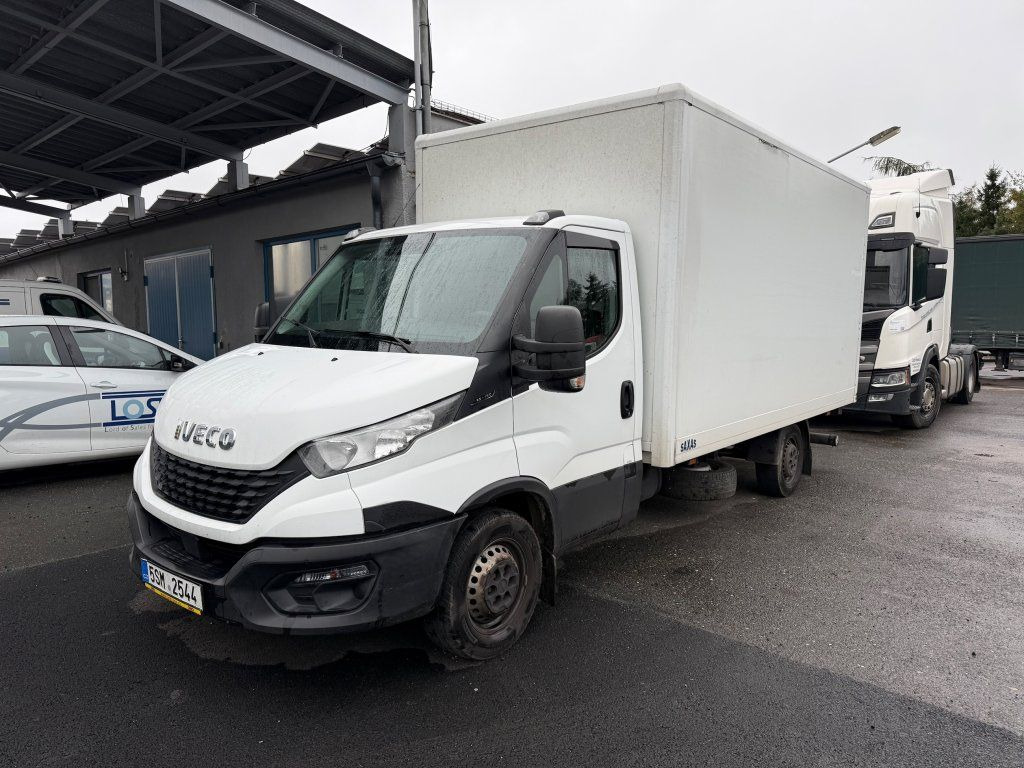 Iveco Daily 35S16 mit LBW ENGINE DEFECT - Фургон с закрытым кузовом: фото 1 Iveco Daily 35S16 mit LBW ENGINE DEFECT - Фургон с закрытым кузовом: фото 1