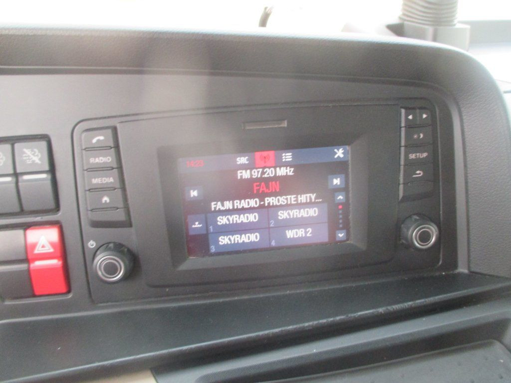 Тентованный грузовик MAN TGL 12.250: фото 15