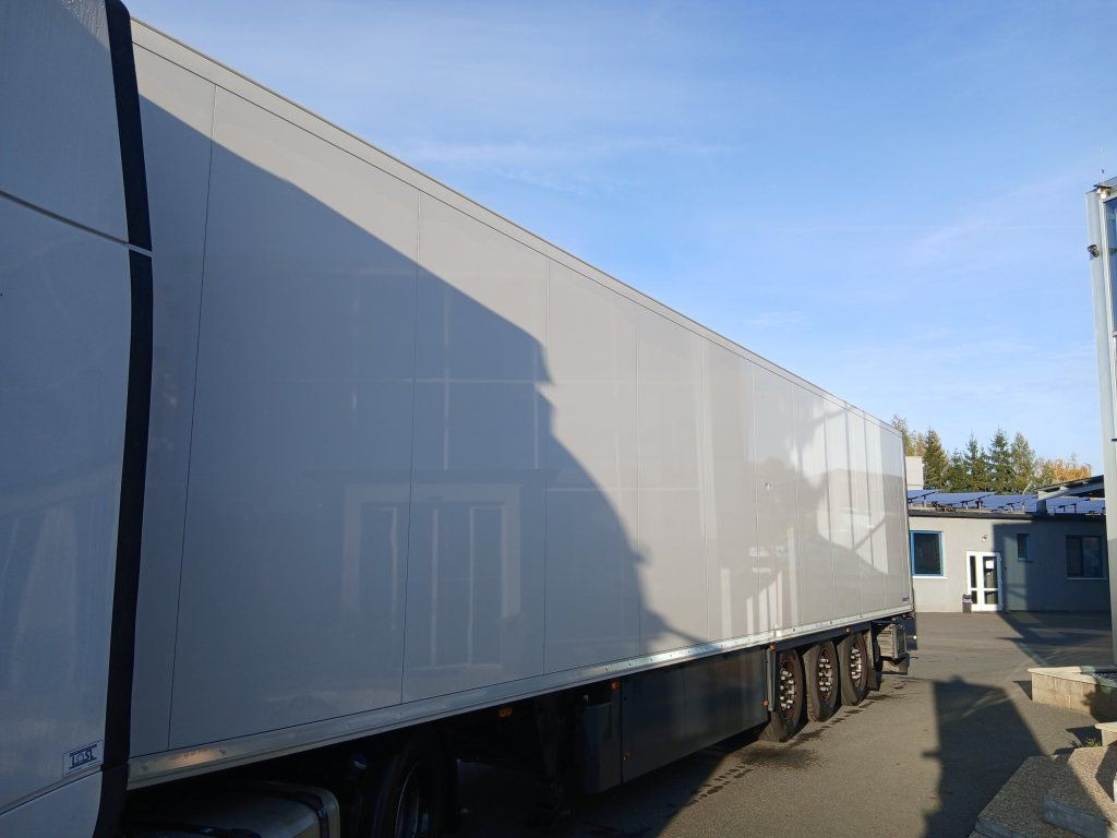 Schmitz Cargobull SKO24 Thermo King SLXe300 - Полуприцеп-фургон: фото 5 Schmitz Cargobull SKO24 Thermo King SLXe300 - Полуприцеп-фургон: фото 5