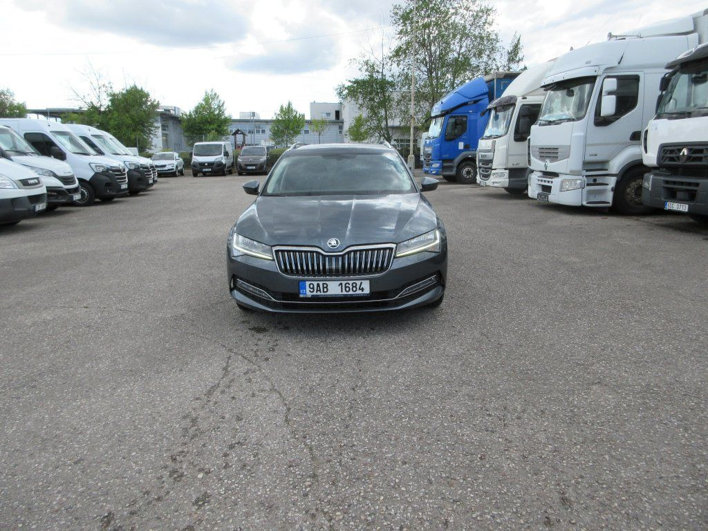 Skoda 2.0 Tdi Style - Универсал: фото 4 Skoda 2.0 Tdi Style - Универсал: фото 4