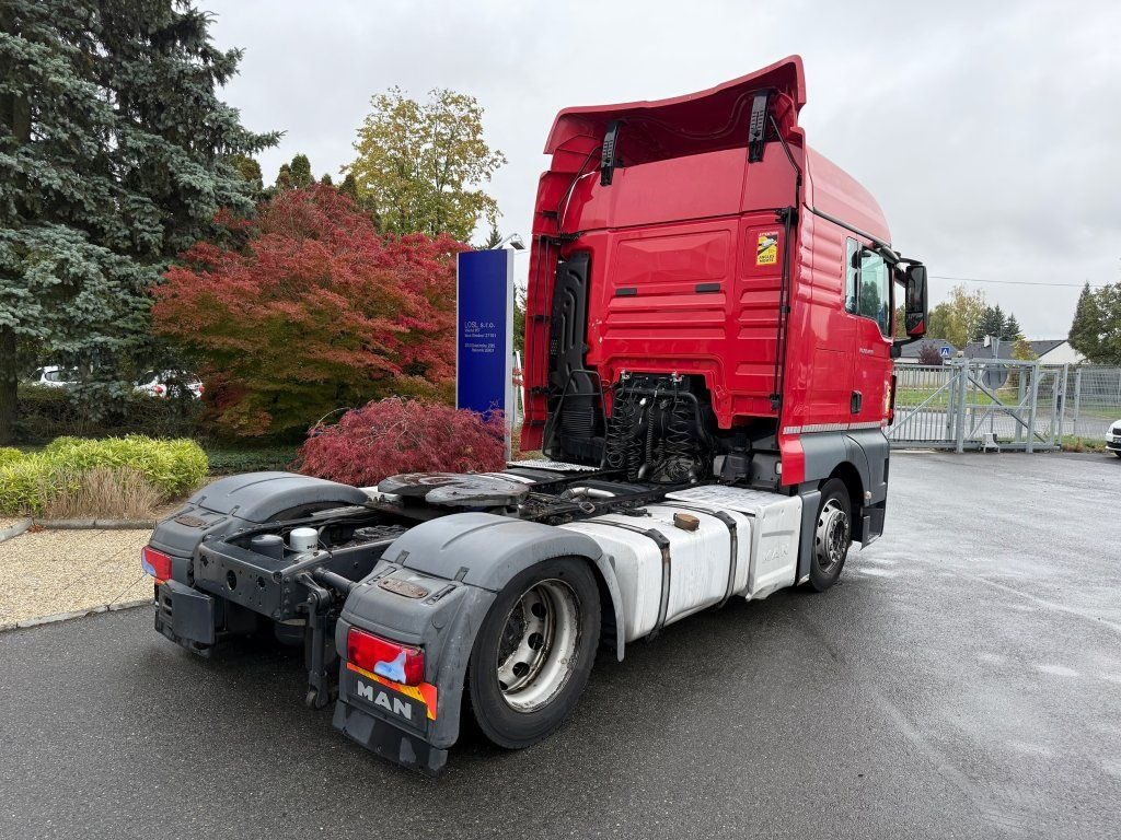 MAN TGX18.460 EURO 6 MEGA/lowdeck NEW TACHO RETARDER - Тягач: фото 4 MAN TGX18.460 EURO 6 MEGA/lowdeck NEW TACHO RETARDER - Тягач: фото 4