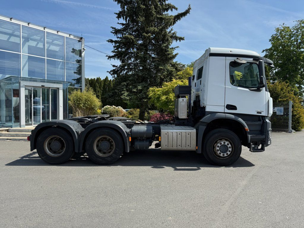 Mercedes-Benz 2648 Arocs 6x4 EURO 6 HYDRAULIK - Тягач: фото 3 Mercedes-Benz 2648 Arocs 6x4 EURO 6 HYDRAULIK - Тягач: фото 3