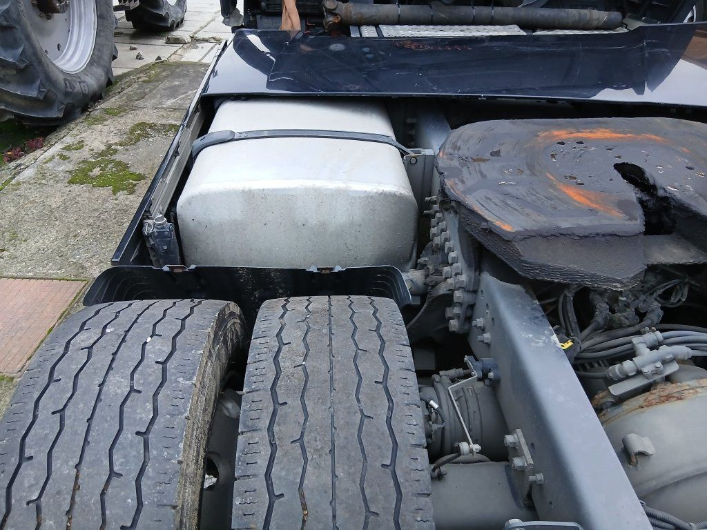 Тягач Scania R450 MEGA/lowdeck Unfall / damage: фото 9