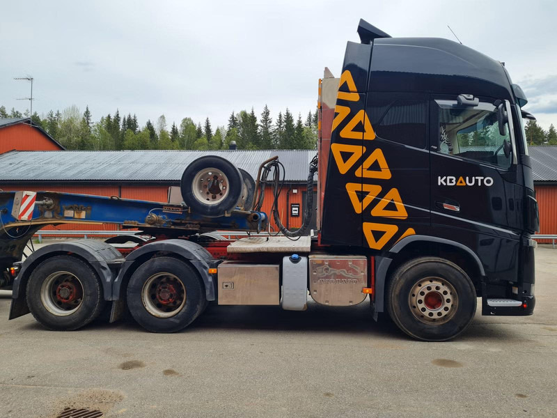 Volvo FH16 750 | 6x4 | ADR | 100 TON | ADR EXll, EXlll, AT | RETARDER | 100 TON VOLVO + VANG - Тягач: фото 3 Volvo FH16 750 | 6x4 | ADR | 100 TON | ADR EXll, EXlll, AT | RETARDER | 100 TON VOLVO + VANG - Тягач: фото 3