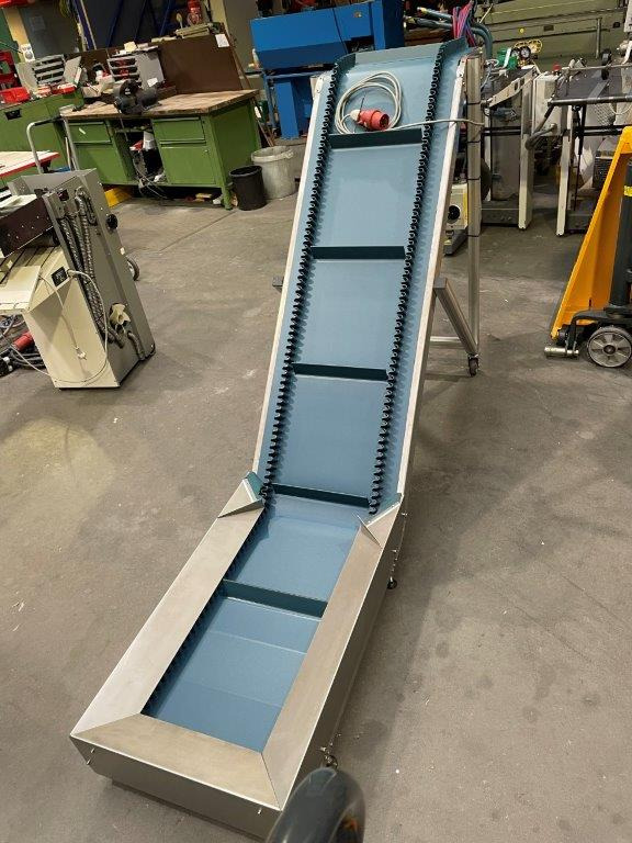Chip conveyor Gerhard Busch KF 110 - Ленточный конвейер: фото 1 Chip conveyor Gerhard Busch KF 110 - Ленточный конвейер: фото 1