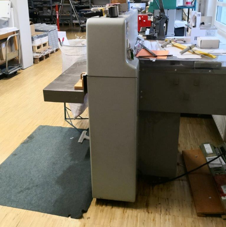 Polar 58 EM cutting machine - Бумагорезательная машина: фото 3 Polar 58 EM cutting machine - Бумагорезательная машина: фото 3