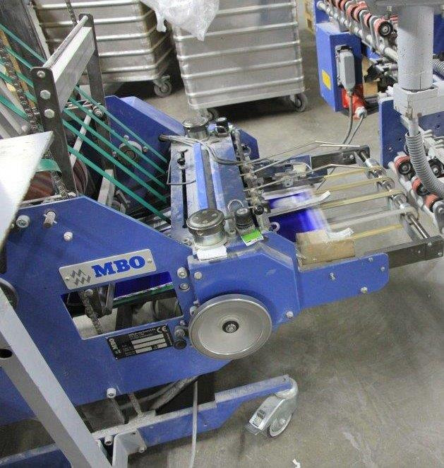 Standing vertically delivery with pres rollers MBO SAP 46 L - Фальцовщик: фото 1 Standing vertically delivery with pres rollers MBO SAP 46 L - Фальцовщик: фото 1
