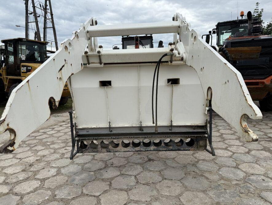 Bomag BW174 - Разбрасыватель песка/ Соли для Коммунальной и специальной техники: фото 3 Bomag BW174 - Разбрасыватель песка/ Соли для Коммунальной и специальной техники: фото 3