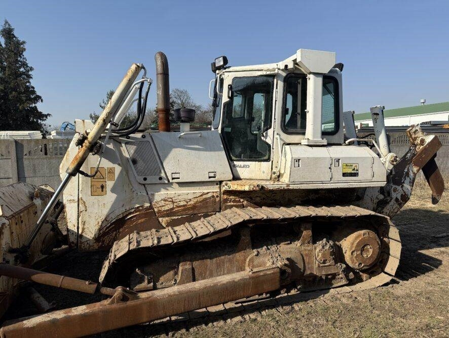 Komatsu D65EX-15e0 + ripper - Бульдозер: фото 4 Komatsu D65EX-15e0 + ripper - Бульдозер: фото 4