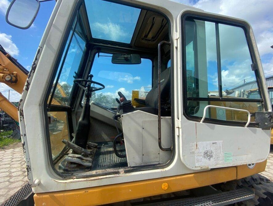 Колёсный экскаватор Liebherr A310B: фото 8