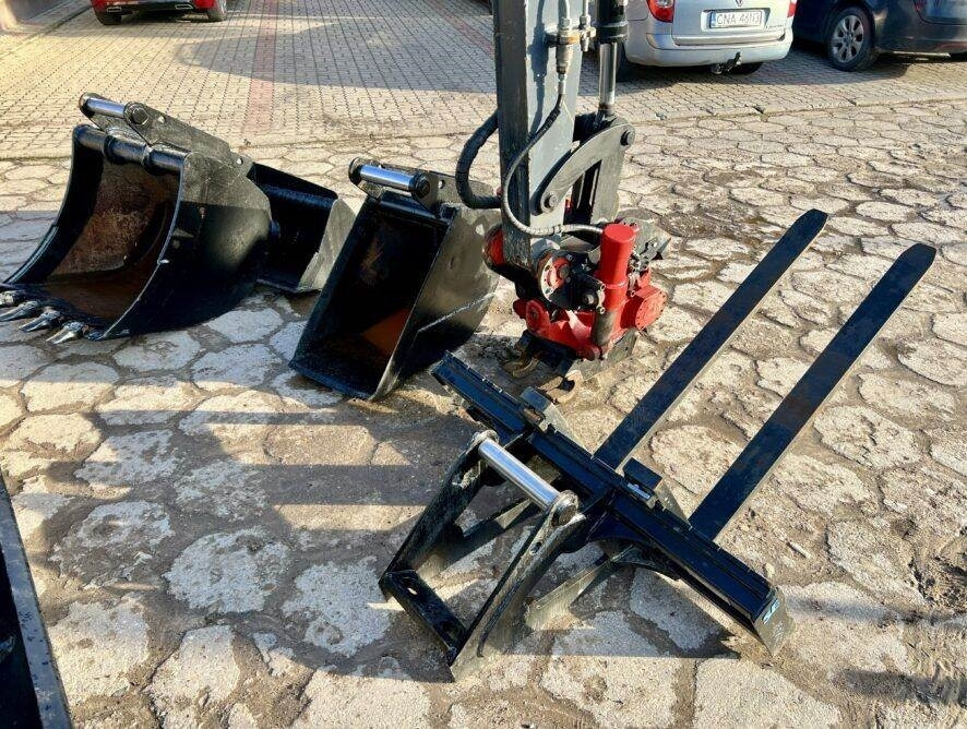 Terex TW70 - Колёсный экскаватор: фото 4 Terex TW70 - Колёсный экскаватор: фото 4