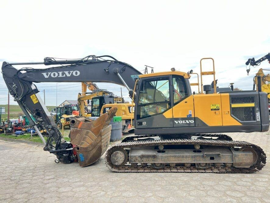 Volvo EC220EL ROTOTILT + LEICA 3D GPS 2xbucket - Гусеничный экскаватор: фото 1 Volvo EC220EL ROTOTILT + LEICA 3D GPS 2xbucket - Гусеничный экскаватор: фото 1