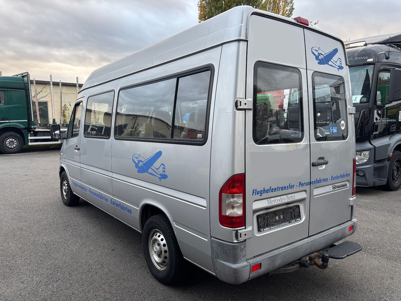 Mercedes-Benz 211 CDI 9 Sitze - Пассажирский фургон: фото 3 Mercedes-Benz 211 CDI 9 Sitze - Пассажирский фургон: фото 3