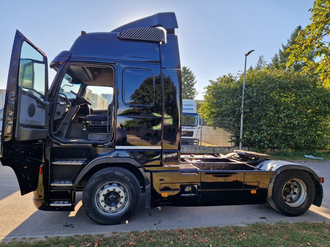 Volvo FH 560 TOP ZUSTAND - Тягач: фото 5 Volvo FH 560 TOP ZUSTAND - Тягач: фото 5