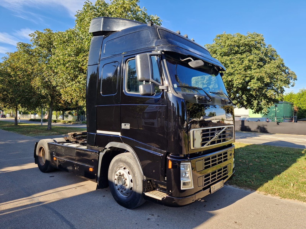 Volvo FH 560 TOP ZUSTAND - Тягач: фото 2 Volvo FH 560 TOP ZUSTAND - Тягач: фото 2