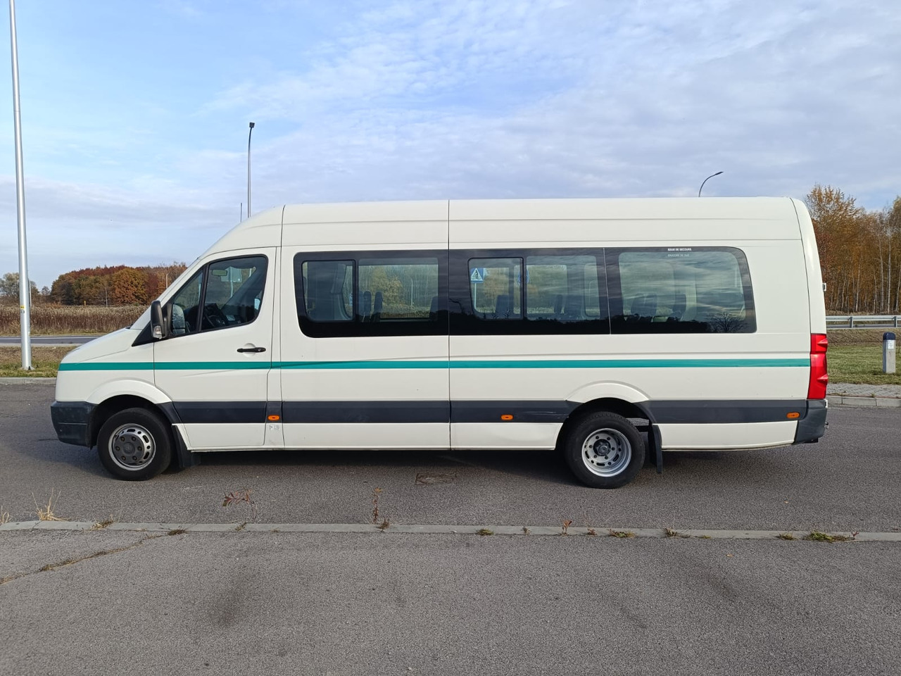 VOLKSWAGEN CRAFTER 23 OSOBY KLIMA WEBASTO KAMERA RETARDER HAK EURO5 - Туристический автобус: фото 5 VOLKSWAGEN CRAFTER 23 OSOBY KLIMA WEBASTO KAMERA RETARDER HAK EURO5 - Туристический автобус: фото 5