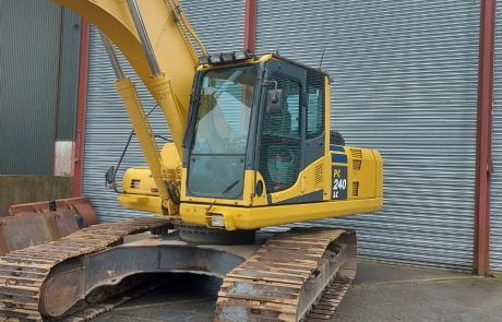 KOMATSU PC240LC-8 - Гусеничный экскаватор: фото 2 KOMATSU PC240LC-8 - Гусеничный экскаватор: фото 2